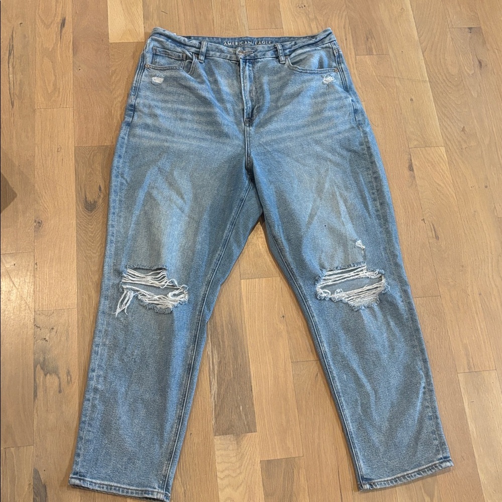American Eagle Outfitters Light Blue Denim Jeans